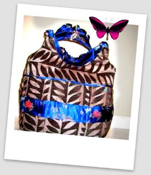THE MAKE A STATEMENT HANDBAG